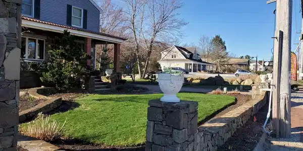123 Lafayette Road