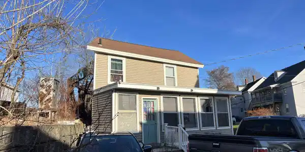 26 Broadway Street