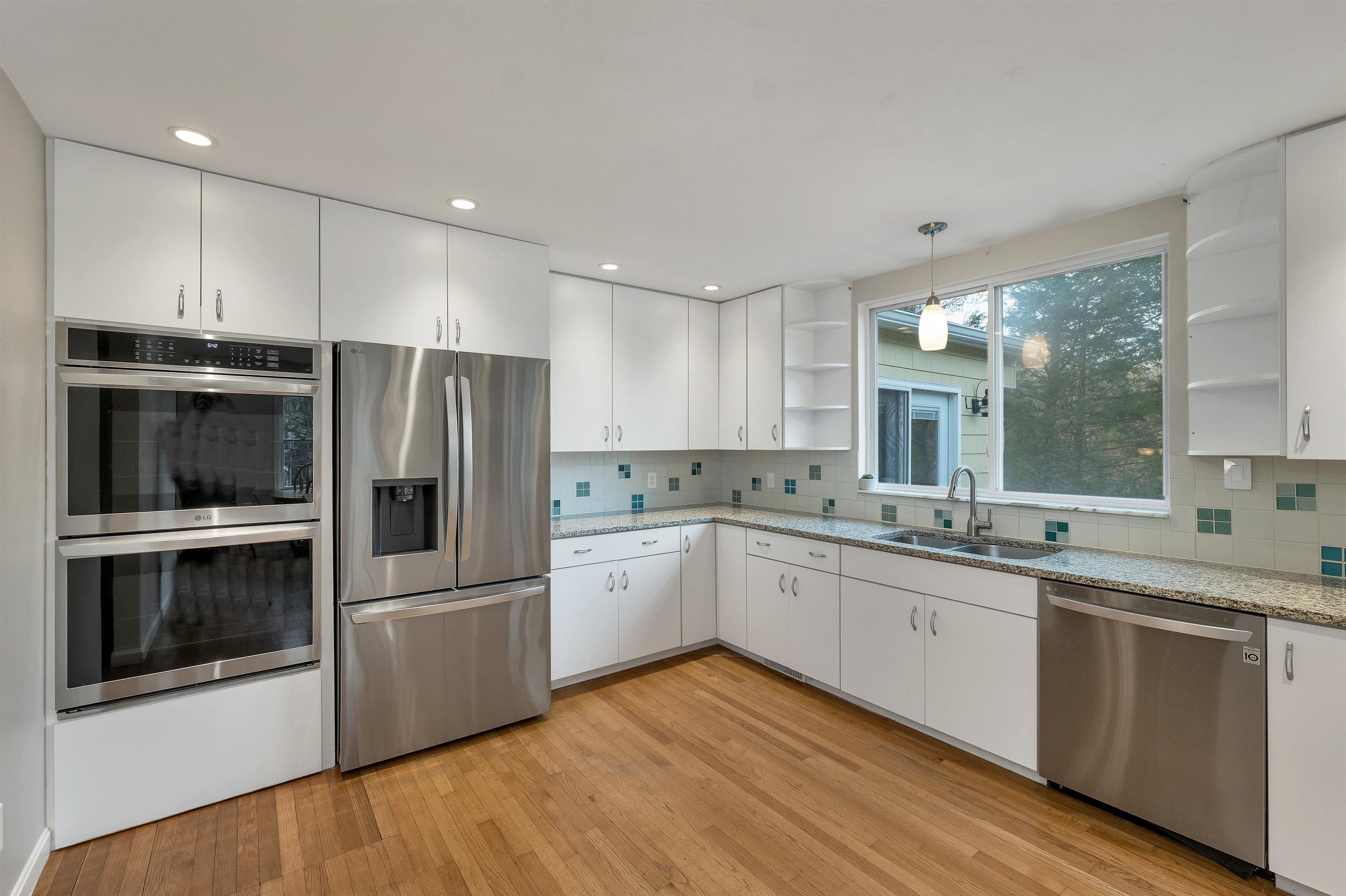 Image 3: Kitchen WOW Image 3: Kitchen WOW