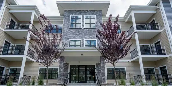 65 Pointe Place