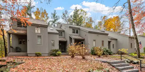 5 Brookside Drive