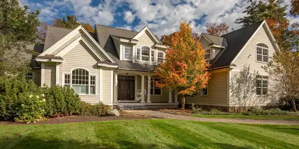 13 Whitehorse