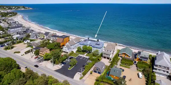1044 Ocean