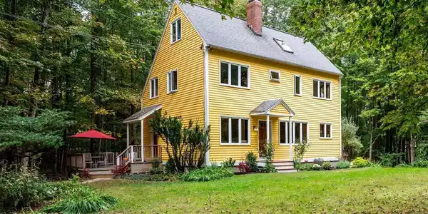 272 Packers Falls Road