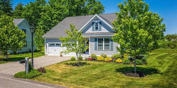 19 Sierra Hill Drive