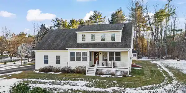 10 Pacific Drive