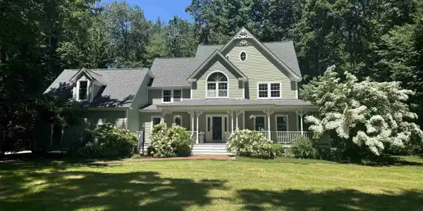 30 Bassett Lane