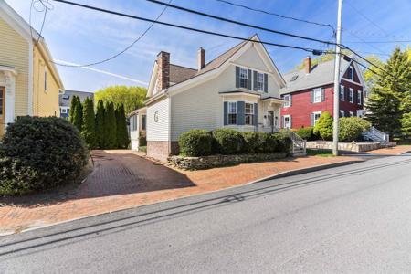 112 New Castle Avenue