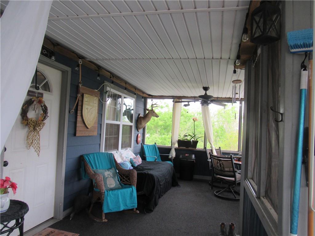Image 4: Screen porch upstairs
