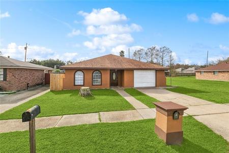 2325 RIVER QUEEN Drive