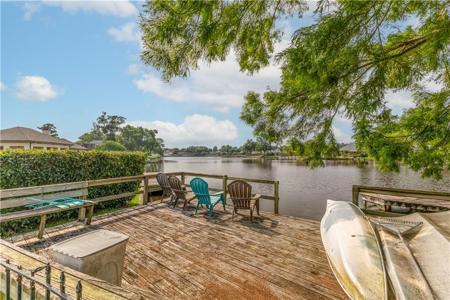 300 LAKE CRESCENT Circle