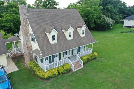 142 SARAH VICTORIA Drive