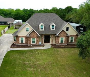 2335 JEAN LAFITTE Boulevard