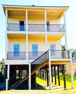 7917 BARATARIA Boulevard