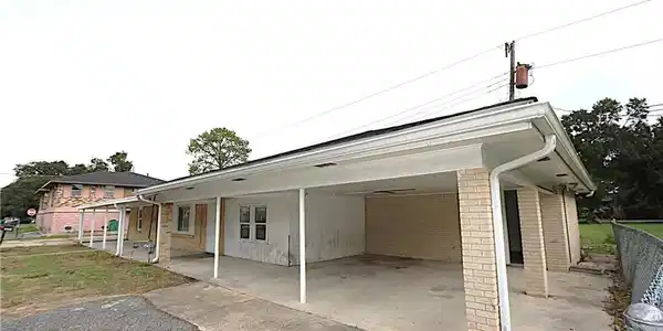 Image 2: Right Side