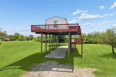 4425 DELACROIX Highway