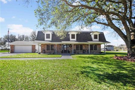 306 E WOODLAWN RANCH Road