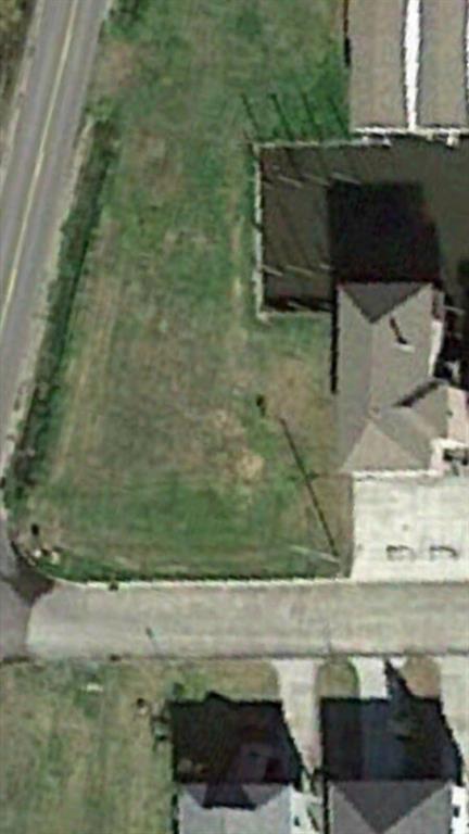 Image 2: Corner lot with bulkhead