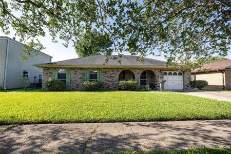 610 GAYNELL Drive
