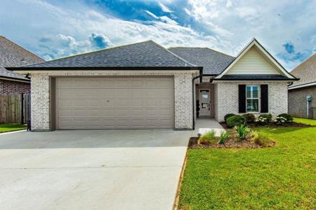 200 SUGAR RIDGE Drive