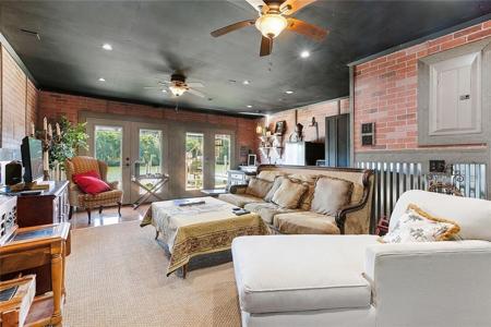 54 LAKE BREEZE Drive