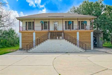 4575 JEAN LAFITTE Boulevard