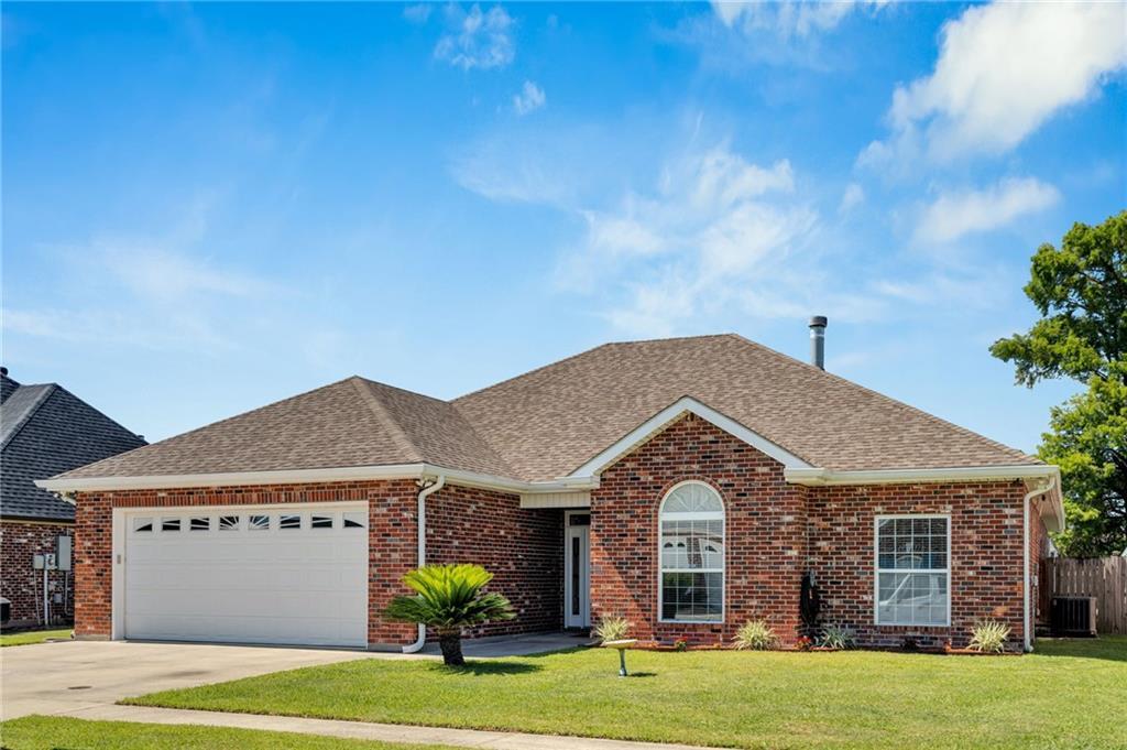 Image 2: 212 Tulip, Houma, LA