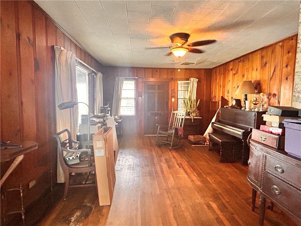 Image 3: Formal Living Room