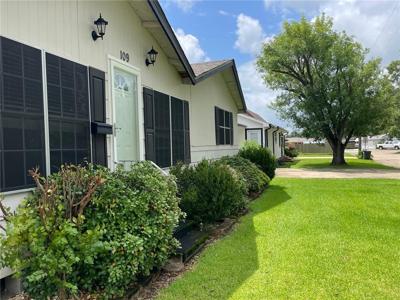 109 ROSEWOOD Drive