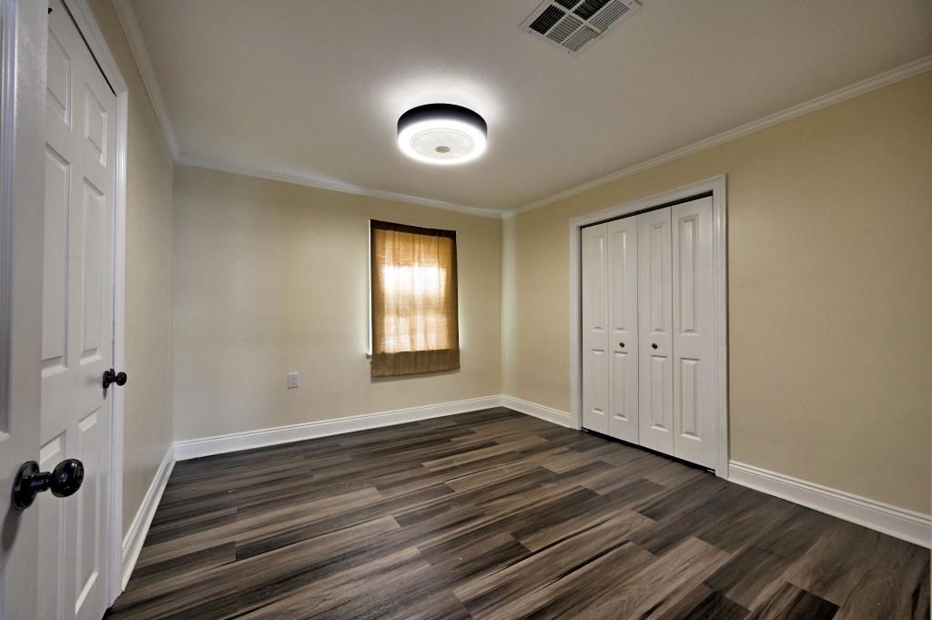 Image 4: Primary Bedroom