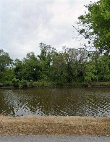 Image 3: Bayou Front