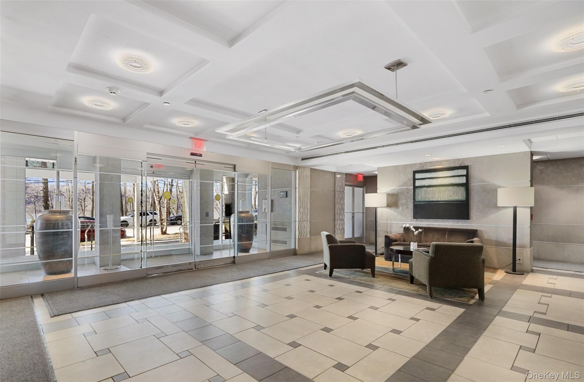 Image 3: Lobby Image 3: Lobby