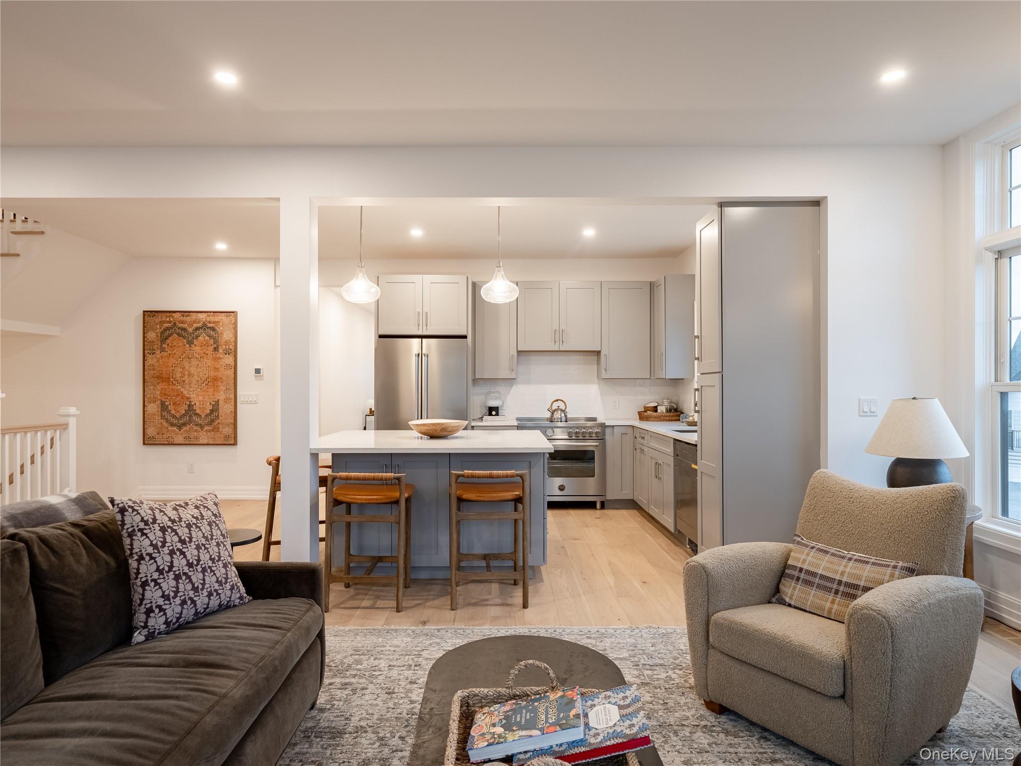 Image 3: Living Room Image 3: Living Room