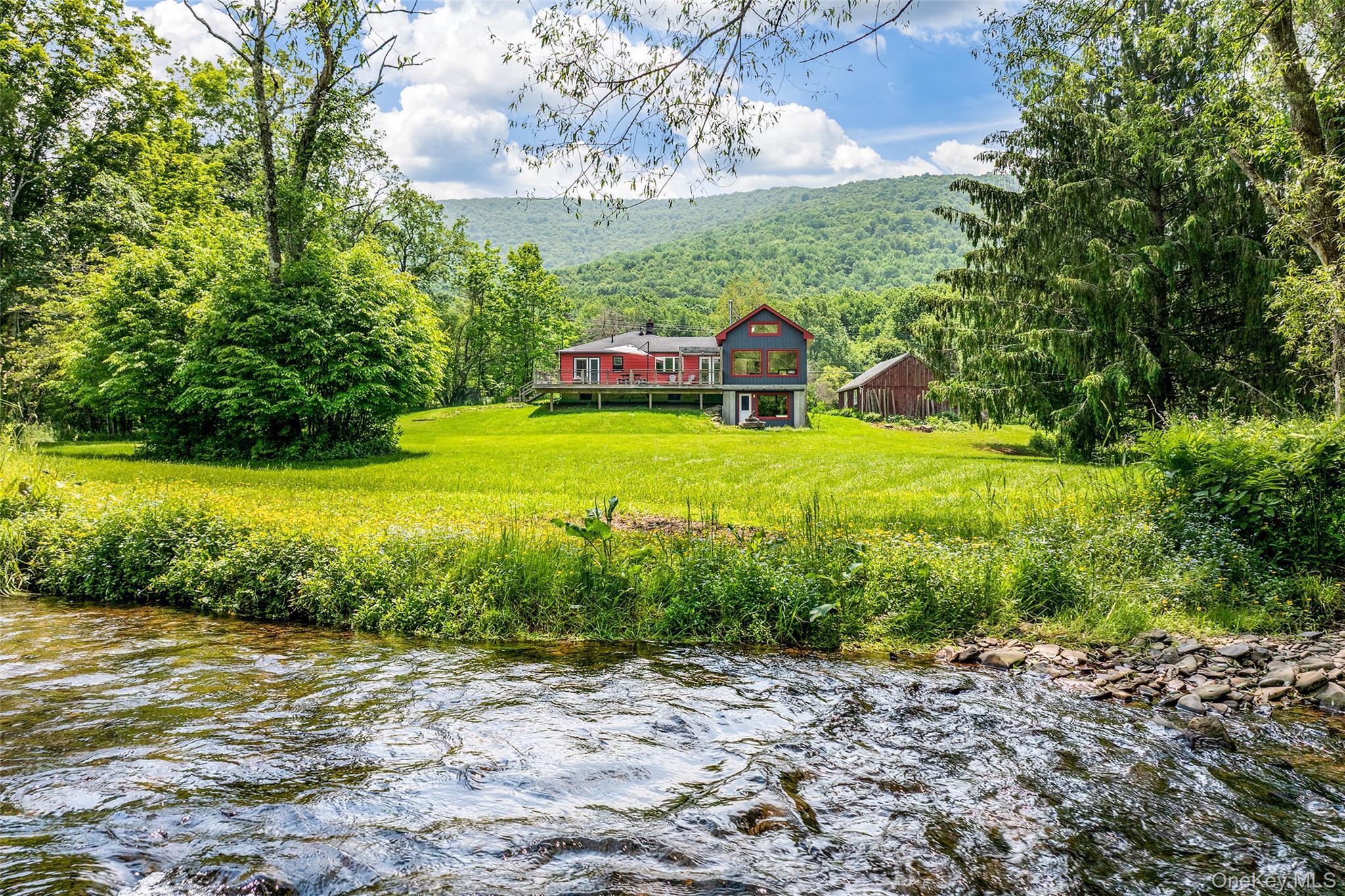 Image 4: Yard Image 4: Yard