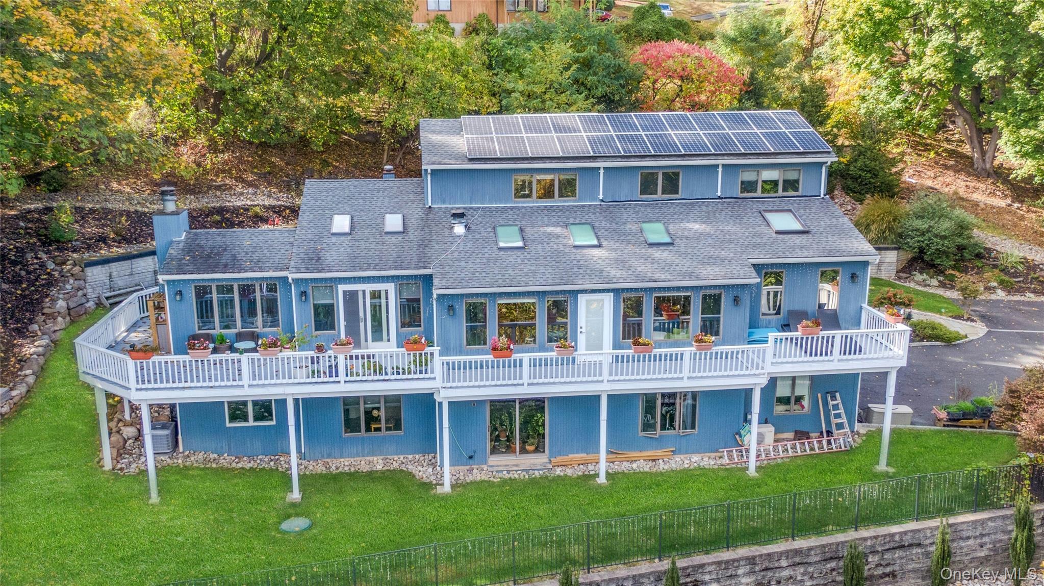 Image 4: Back of Structure Image 4: Back of Structure