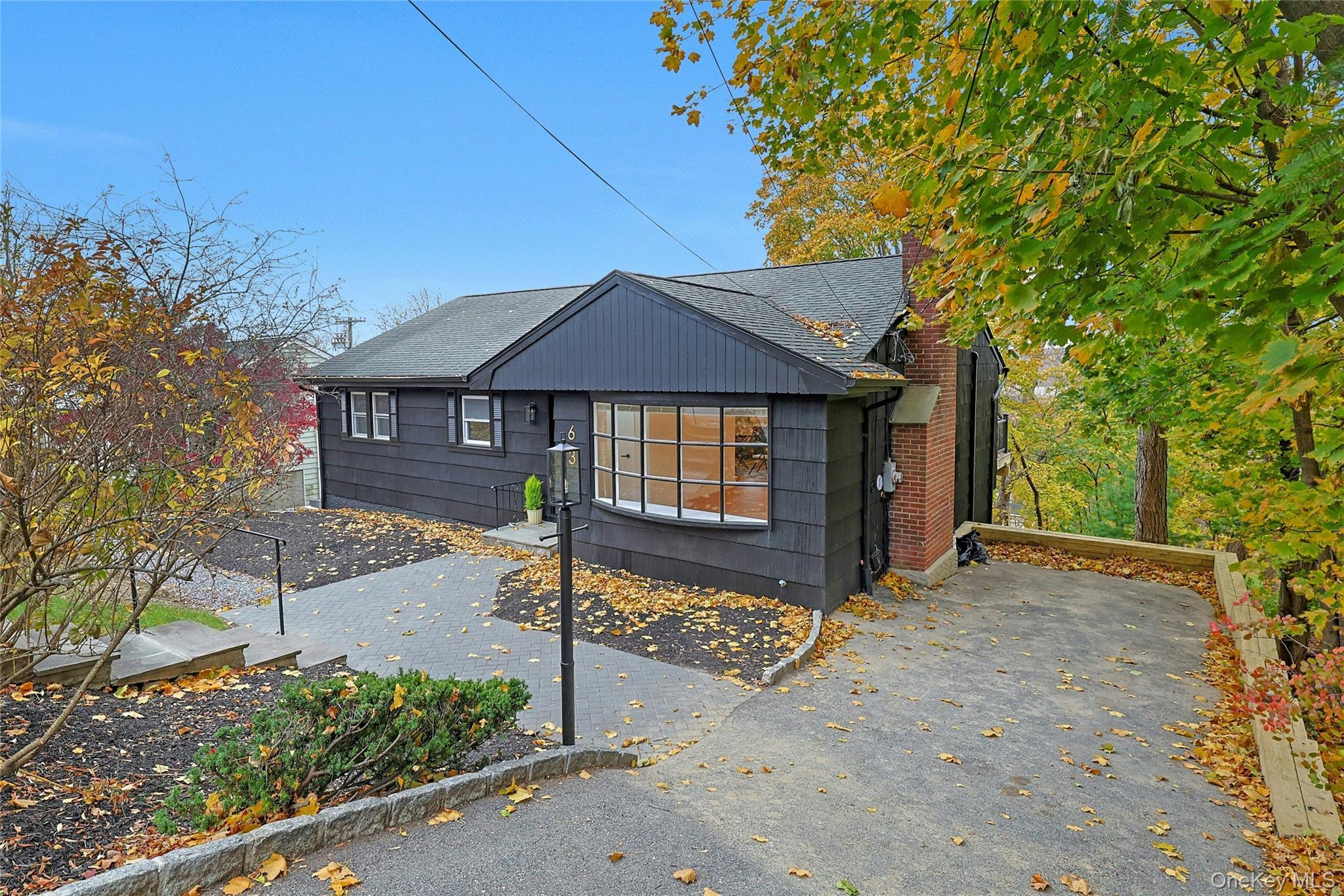 Image 3: Front of Structure Image 3: Front of Structure