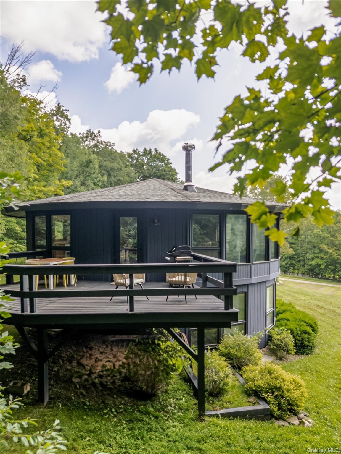 Image 2: Back of Structure Image 2: Back of Structure