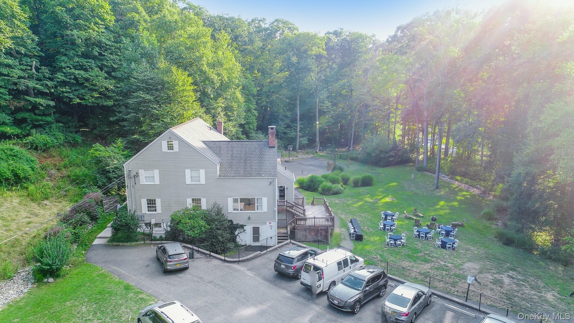 Image 4: Front of Structure Image 4: Front of Structure