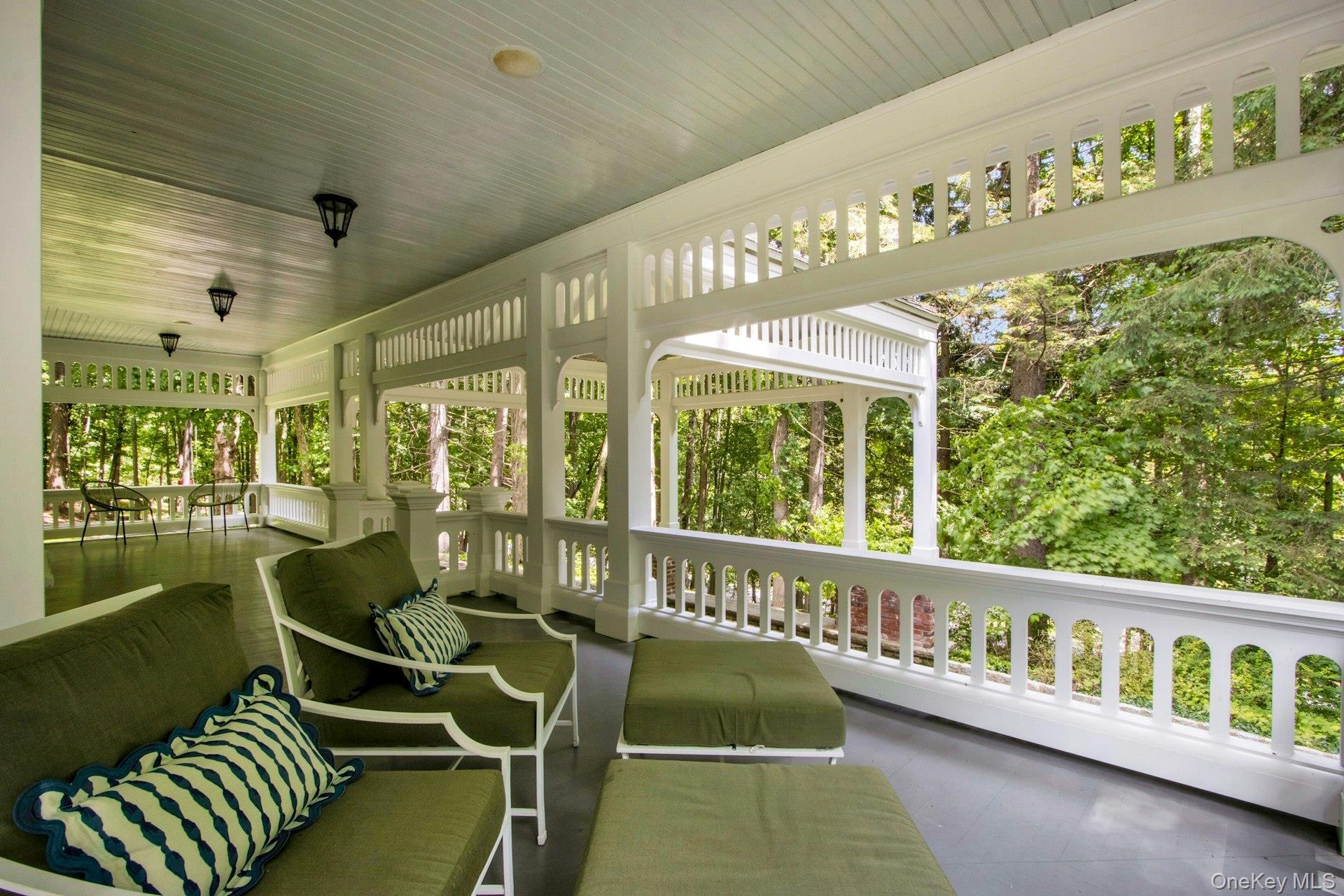 Image 3: Patio Image 3: Patio