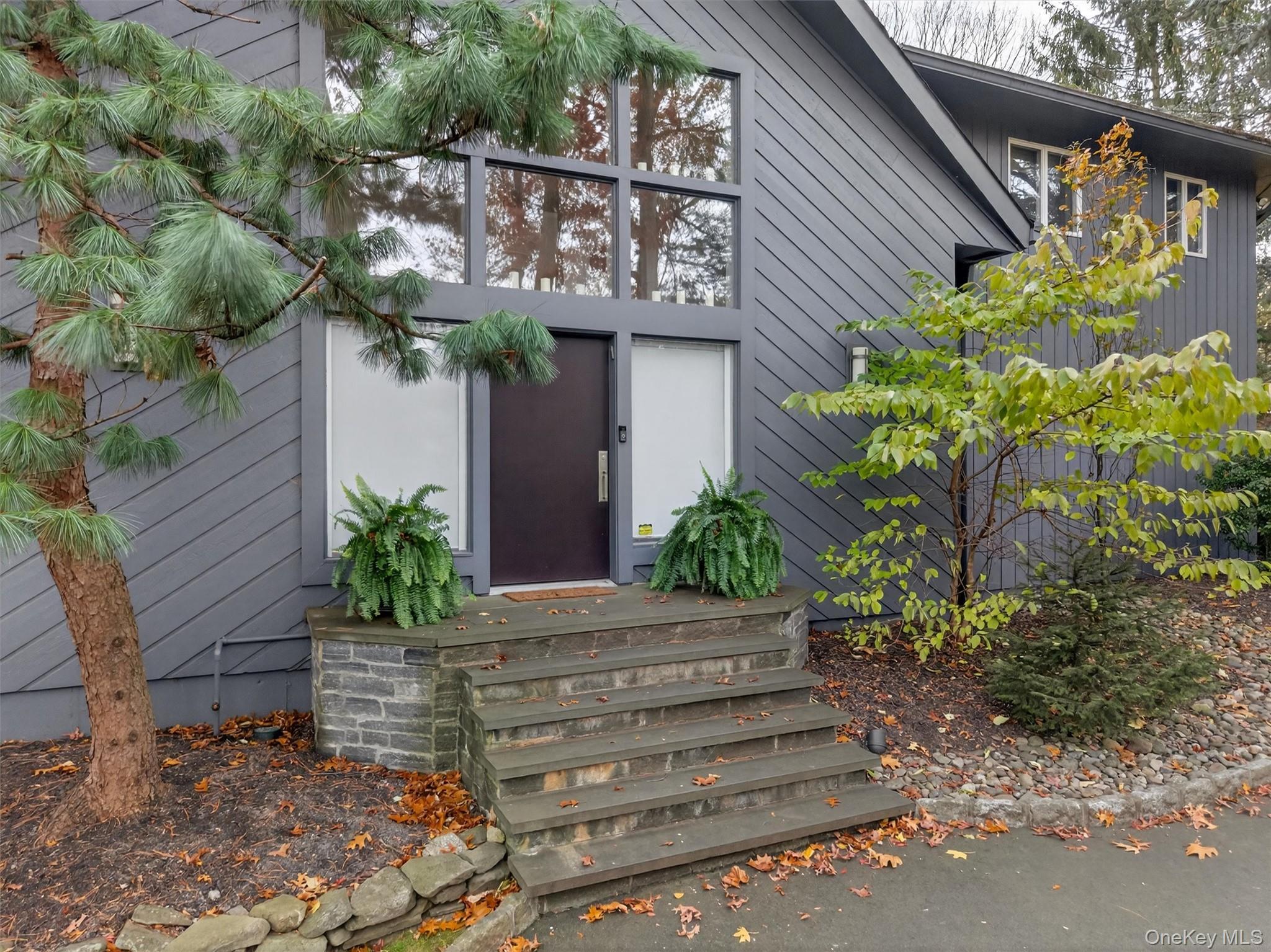 Image 4: Entry Image 4: Entry