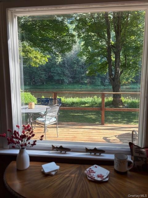 Image 4: Entry Image 4: Entry