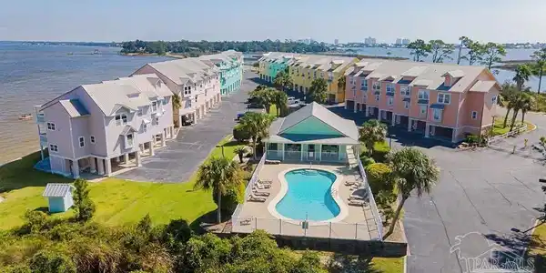 16022 Innerarity Pt Rd