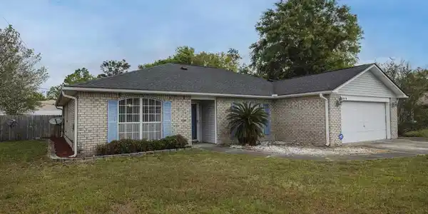 3040 Myrshine Dr