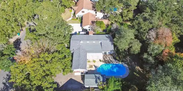 16 Mclane Rd
