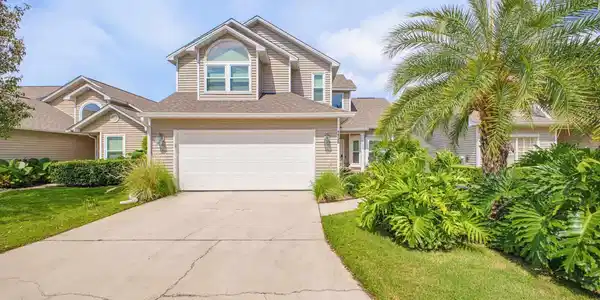 1125 Lionsgate Ln