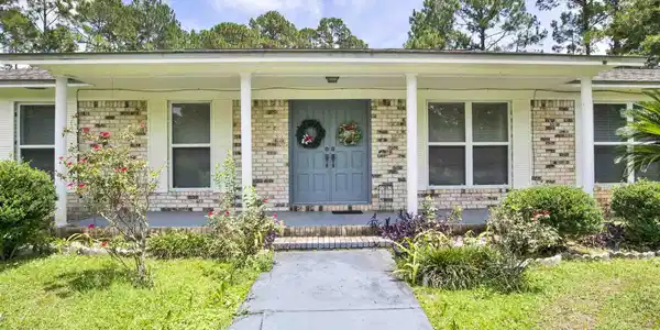 10775 Lillian Hwy
