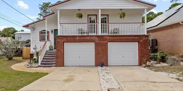 1619 Stanford Rd