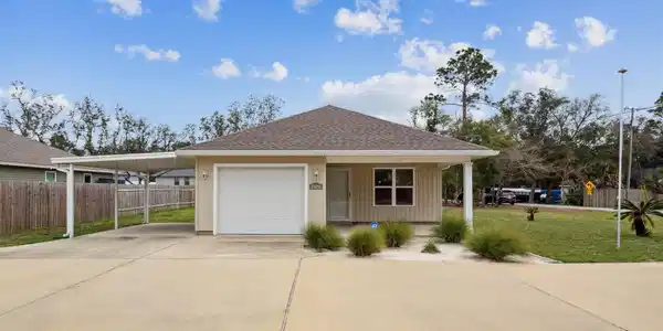 13091 Lillian Hwy