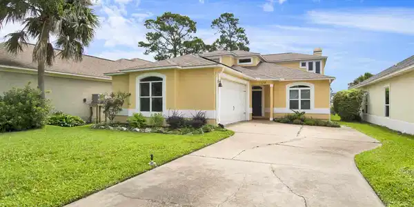 1124 Willowood Cir
