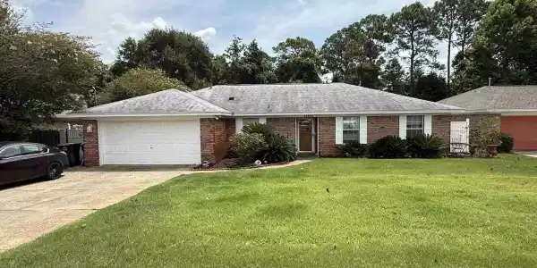 11110 Pine Hill Dr